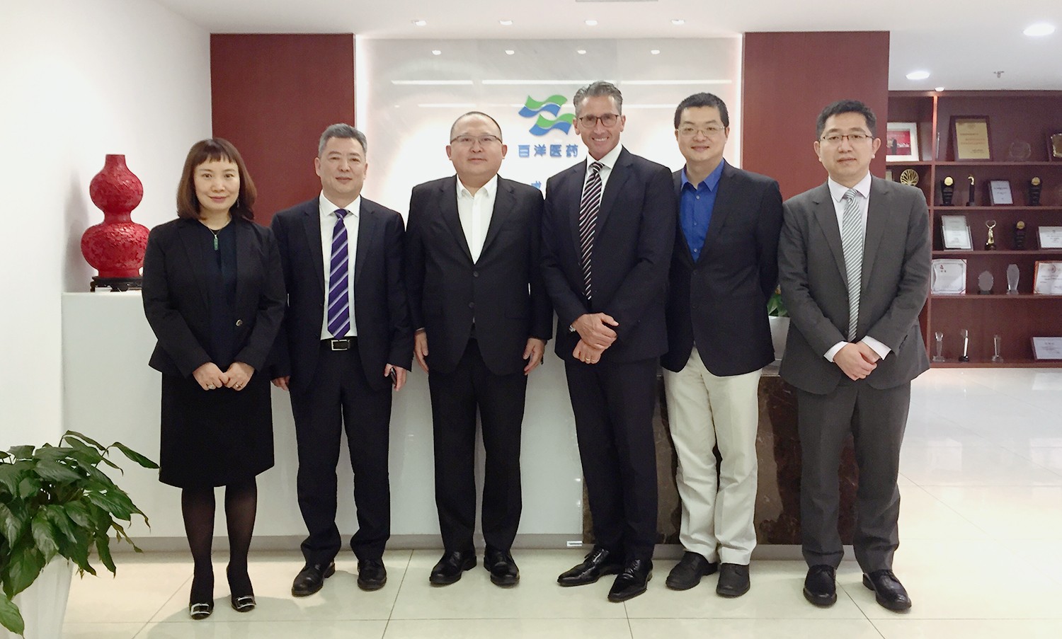 1676354836975723Brgl.jpeg 2018国产偷拍
与美国领先医疗器械企业 AtriCure 就心房颤动解决方案达成战略合作.jpeg